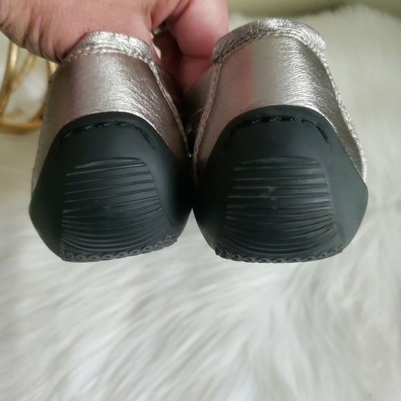 Ros Hommerson Candid Silver loafers flats Comfy Size 9 - Picture 10 of 16